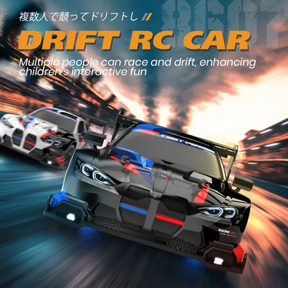 UrbanFury R – Auto RC Drift 1:24 con Luces, Carrocería PVC, 4WD, Llantas Extras y Obstáculos | 2.4GHz y Velocidad Ajustable