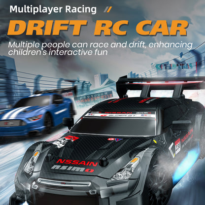UrbanFury R – Auto RC Drift 1:24 con Luces, Carrocería PVC, 4WD, Llantas Extras y Obstáculos | 2.4GHz y Velocidad Ajustable